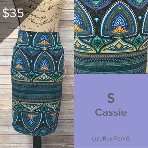 LulaRoe Cassie skirt